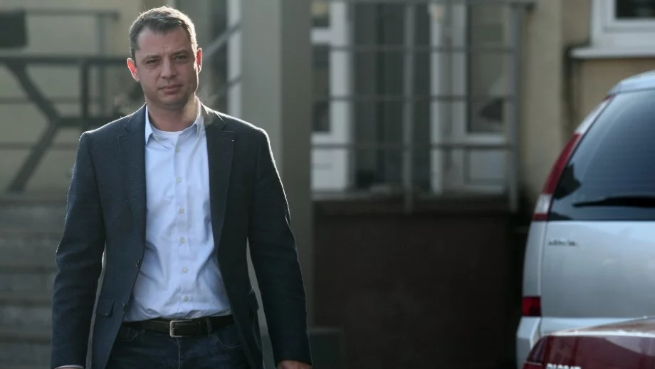 Добрев обвини Йончева във връзки с офшорка, замесена в скандала "КТБ"  