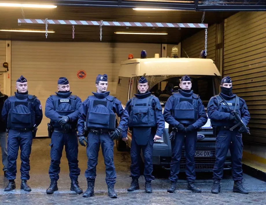 Заподозреният за убийството на тримата френски полицаи е открит мъртъв 