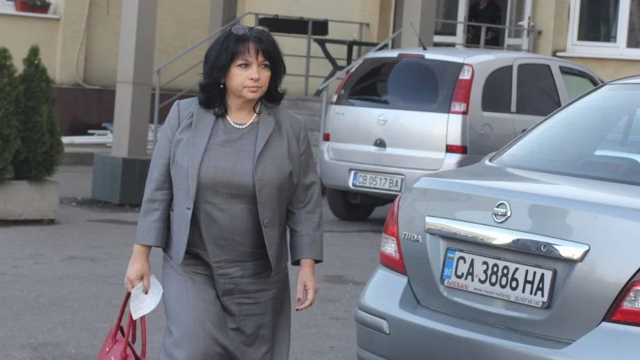 Петкова: Ще преговаряме с китайците за оборудването на АЕЦ "Белене'