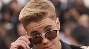  Бийбър се изложи на концерт (видео)