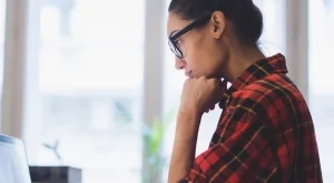 Това причиняваме на тялото си, когато стоим седнали цял ден