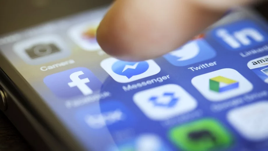 Ще можем да правим трансакции с чуждестранни валути чрез Messenger