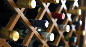 Как правилно да съхранявате виното