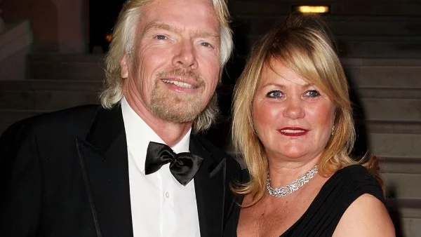 Кои са жените на най-богатите мъже в света