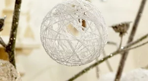 Направи си сама: Коледна играчка от прежда