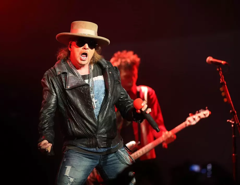 Guns N' Roses съдят оръжеен магазин за кражба на името