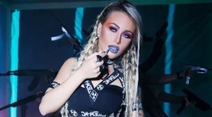 Гери-Никол пусна  "Яката дупара" на английски (видео)