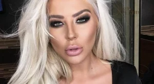 Ето как изглежда Андреа без Фотошоп