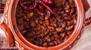 Боб яхния в гювеч