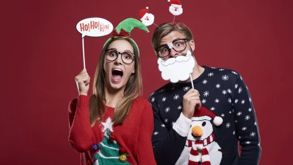 Как да не се изложиш в социалните мрежи по време на празниците