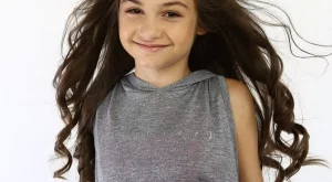 Крисия си отряза косата (снимки + видео)