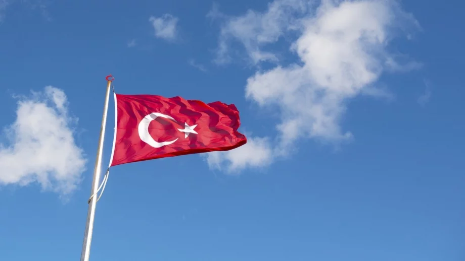 Поскъпване на турската лира с 3% спрямо долара 