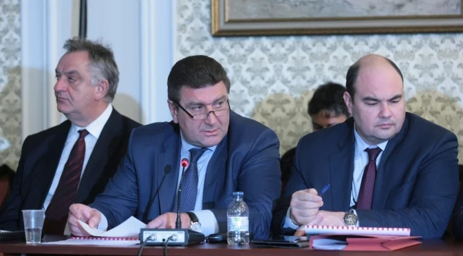 Златев: Сивият сектор в горивата е над 30%