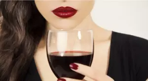 Червеното вино се характеризира със своите ползи за здравето от