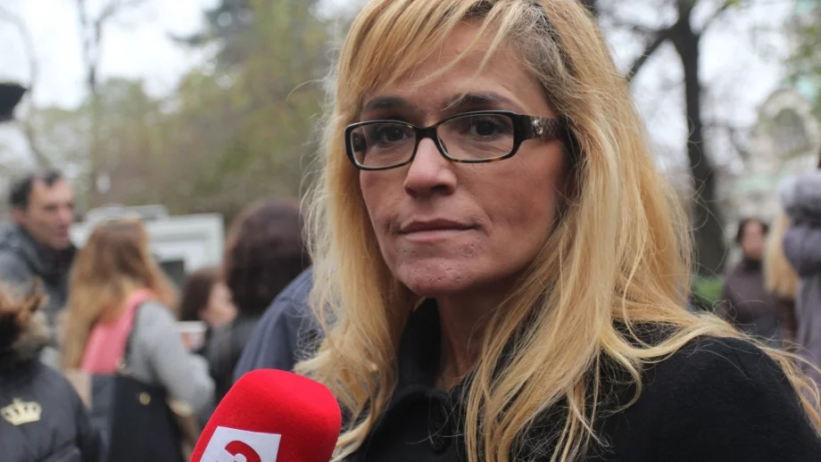 Показен арест на кмета на "Младост" Десислава Иванчева (Снимки)