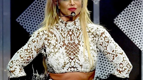 Как тренира Бритни Спиърс (видео)