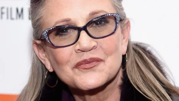 Кари Фишър е стабилизирана