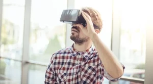 Apple създава очила за добавена реалност от ново поколение