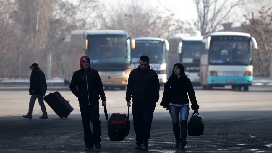 Все повече пътници предпочитат автобуса пред влака 