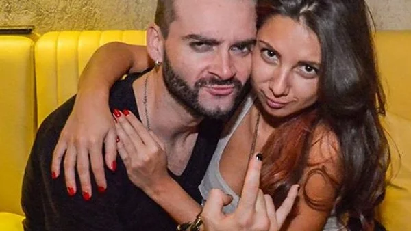 Тома показа дъщеря си