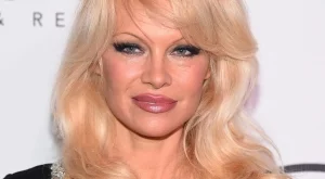 Памела Андерсън казва сбогом на Холивуд