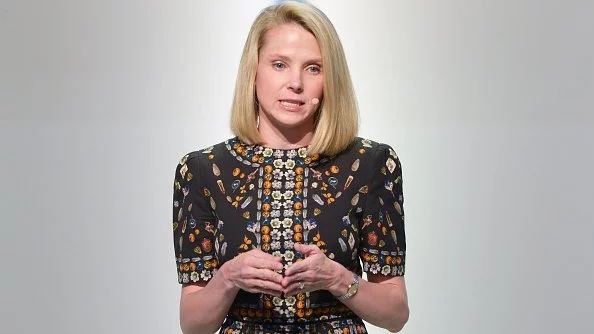 Мариса Майер напуска Yahoo с още 260 млн. долара в джоба 