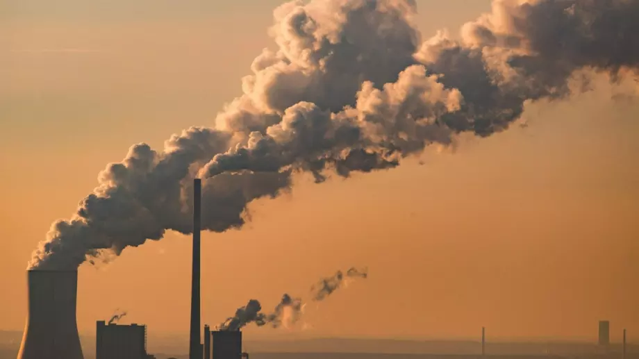 Щети за над 140 млрд. долара са причинили 10-те най-големи екологични бедствия през 2020-та 