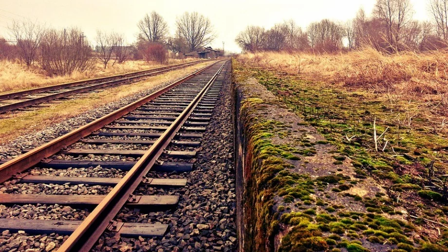 Всички влакове в Нидерландия вече се захранват с вятърна енергия 