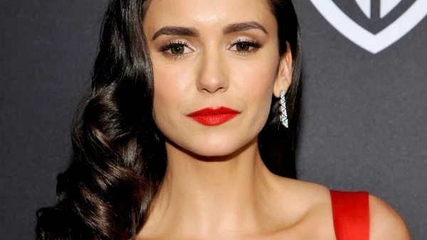 Нина Добрев с нова прическа (снимки)