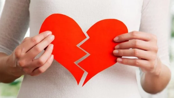 5-те зодии, които са вечно НЕЩАСТНИ в любовта 