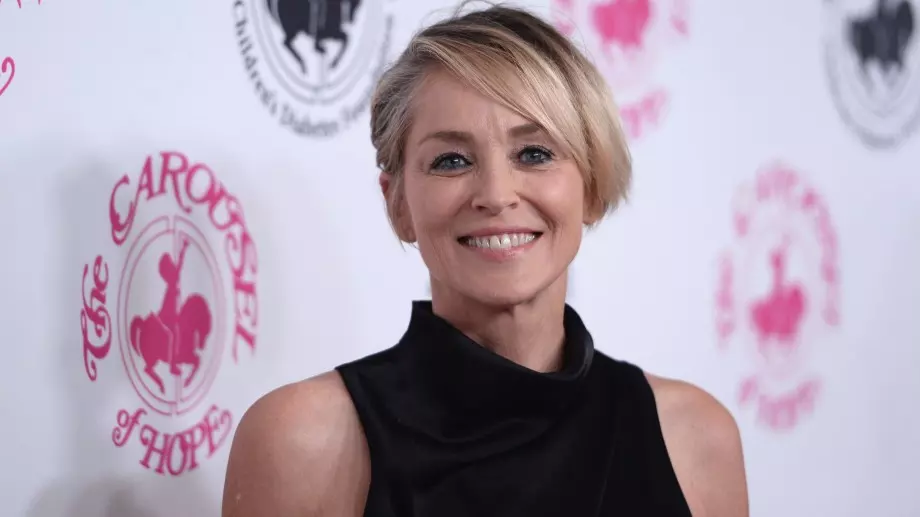 6 бюти правила, които неостаряващата Шарън Стоун следва