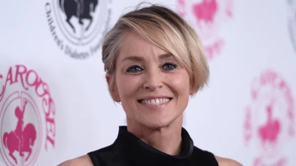 Звезди, които решиха да станат майки чрез осиновяване