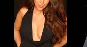 Иве Мендес идва за първи път в София