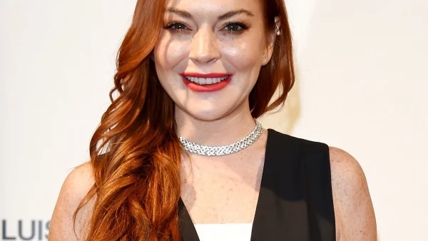 Линдзи Лоън е преминала към исляма?