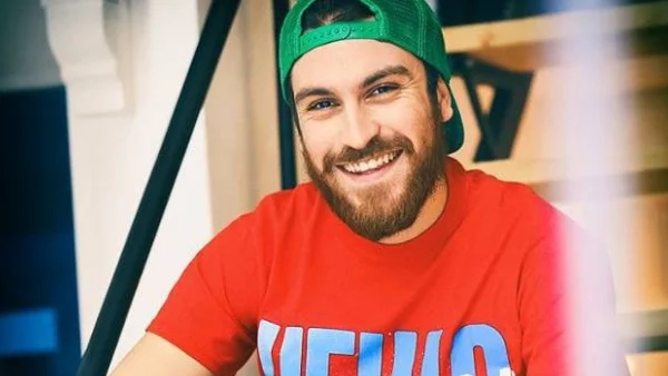 Бебо Халваджиян изкопира Николета (снимка)