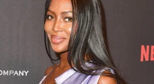 Наоми Кембъл се съблече за Givenchy