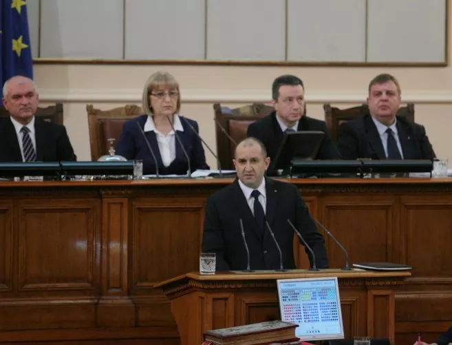 Румен Радев към депутатите: Имате още една седмица (СНИМКИ)