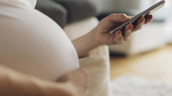 7 неща, които бременните не трябва да постват онлайн