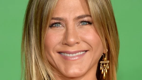 Дженифър Анистън се завръща към телевизията