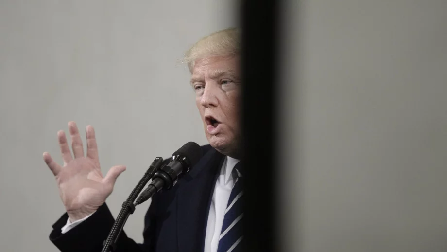 Коментари на Тръмп доведоха до разпродажби на долара