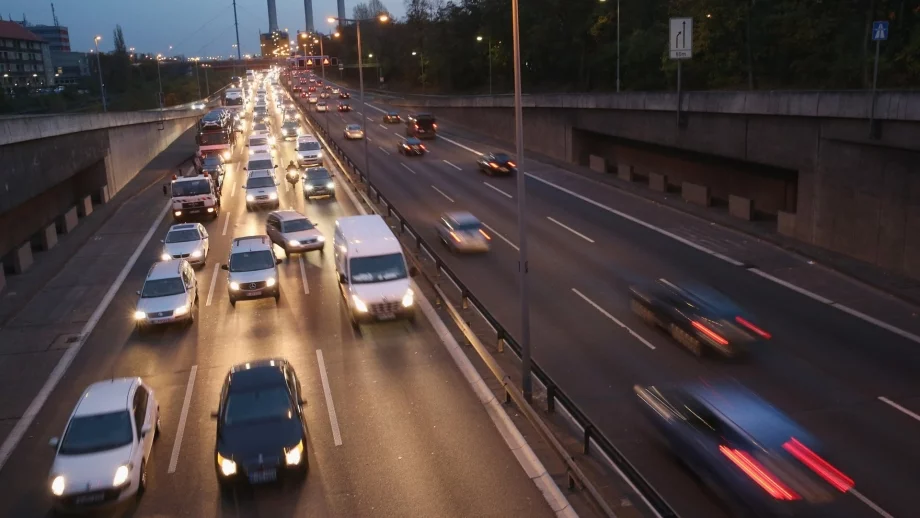 Съдът позволи на германски градове да забраняват стари дизелови коли