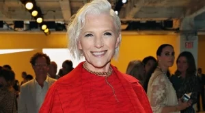 68-годишната майка на Илон Мъск е успешен модел