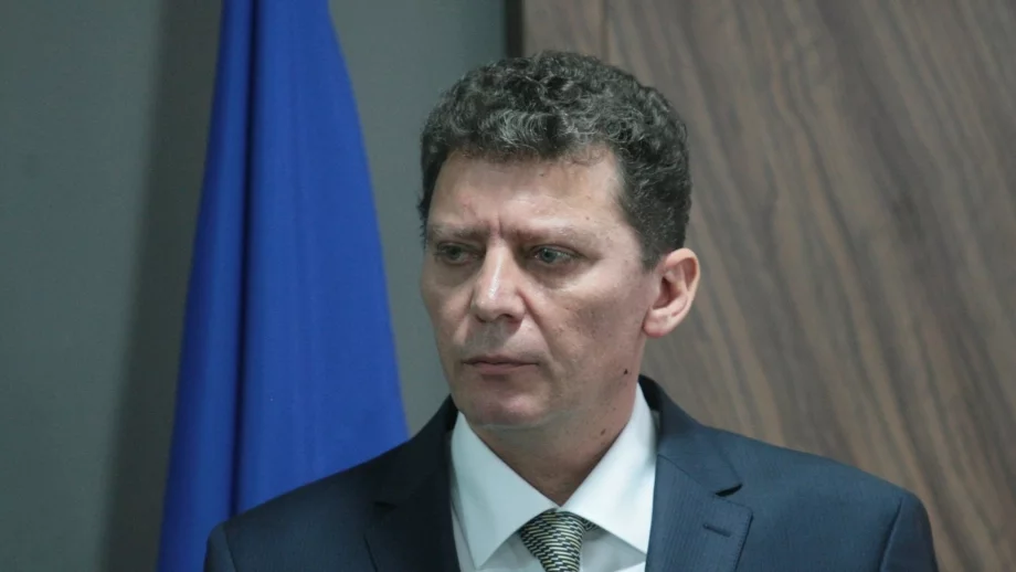 Попниколов: Постоянно има риск от загуба на средства за АМ "Струма"