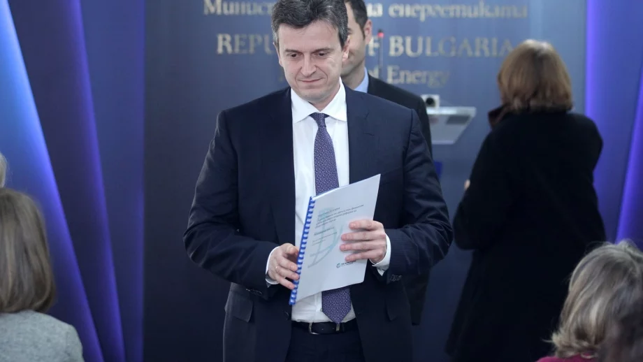 Павлов: Държавните дружества са готови със становището за "Газпром", НС да го обсъди