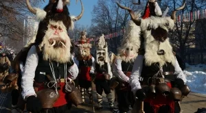 Допълнителни места във влаковете от София до Перник заради "Сурва"