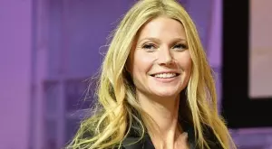 Гуинет Полтроу показа порасналия си син (СНИМКА)