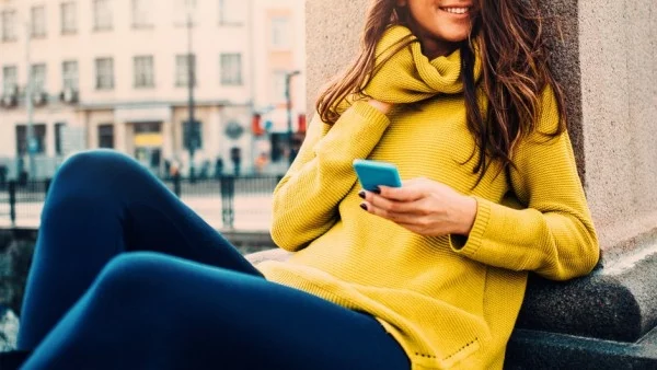 Как да носим жълто според тена си