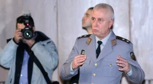 Ген. Николай Петров поема здравеопазването 
