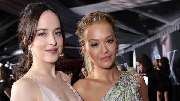 Дакота Джонсън и Рита Ора блеснаха на премиерата на "Петдесет нюанса по-тъмно"