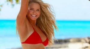 62-годишната Кристи Бринкли украси Sports Illustrated